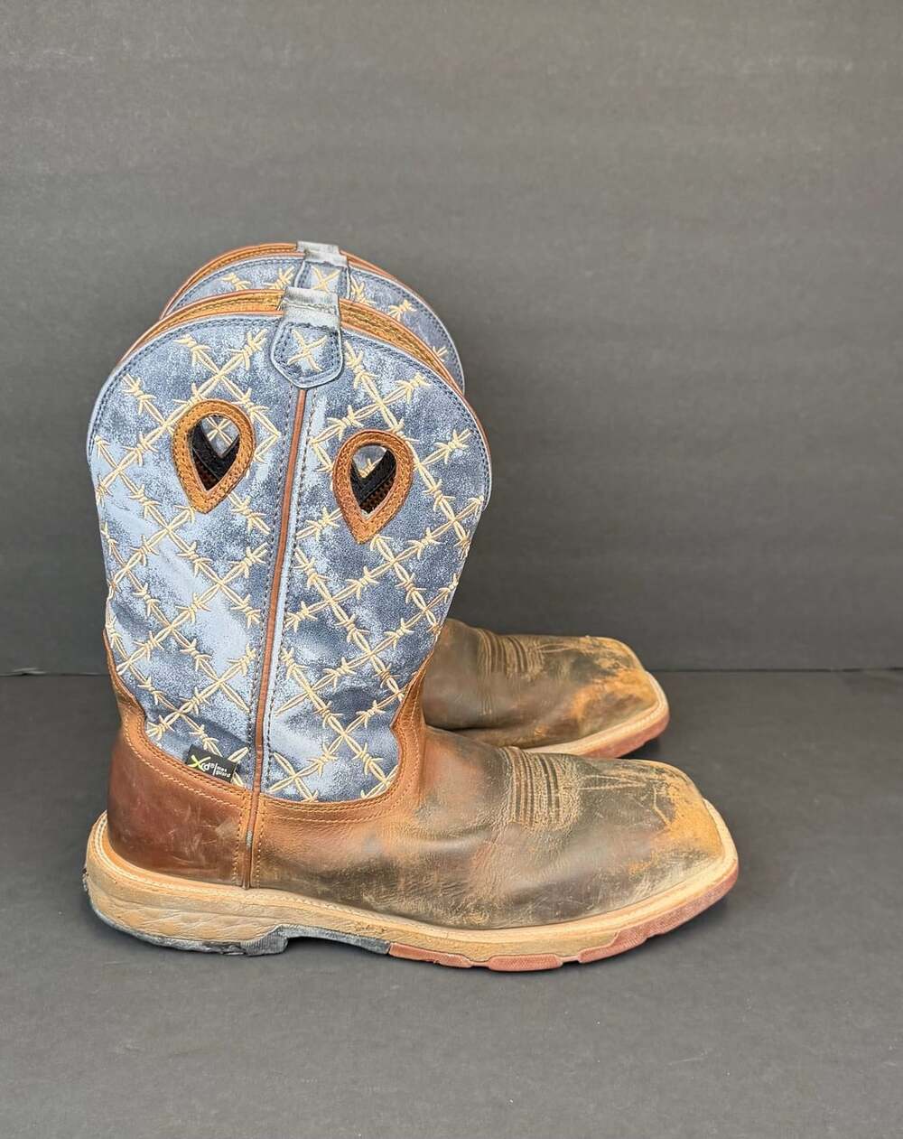 Twisted X Western Work Boot Size 13 EE Brown Blue Barbed Wire